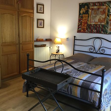 Mas Soleil Et Vignes Bed & Breakfast Saint-Hippolyte  ภายนอก รูปภาพ