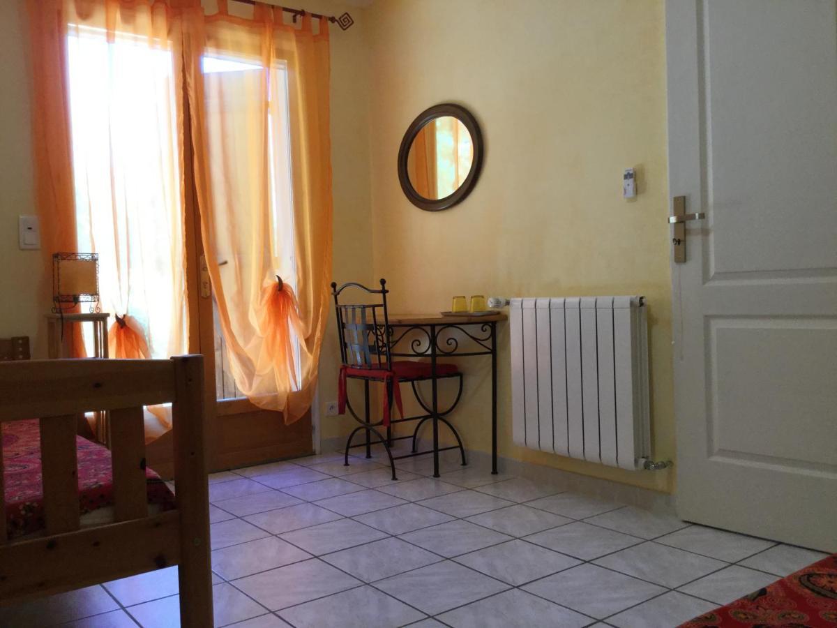 Mas Soleil Et Vignes Bed & Breakfast Saint-Hippolyte  ภายนอก รูปภาพ