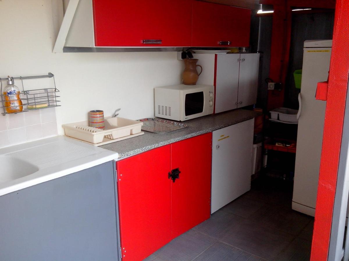Mas Soleil Et Vignes Bed & Breakfast Saint-Hippolyte  ภายนอก รูปภาพ